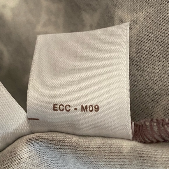 SoldAuthentic Louis Vuitton short sleeve T-shirt Sz S stars monogram multicolour - Picture 11 of 15